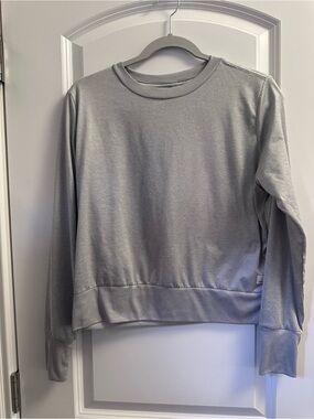 Vuori Heather Gray Crewneck Sweatshirt